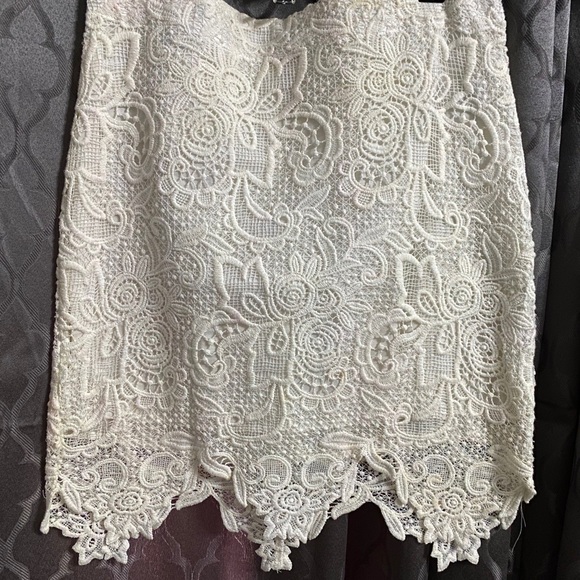 White Lace Skirt 🤍 - Picture 1 of 1